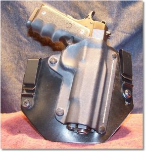 Para-USA Expert Housed in My Favorite Covert IWB Holster - A Black Arch